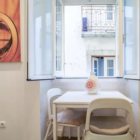 Alfama S. Pedro Typical * Lisboa